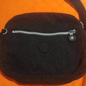 kipling black Crossbody Bag8m5×9.5 22cm ×24cm